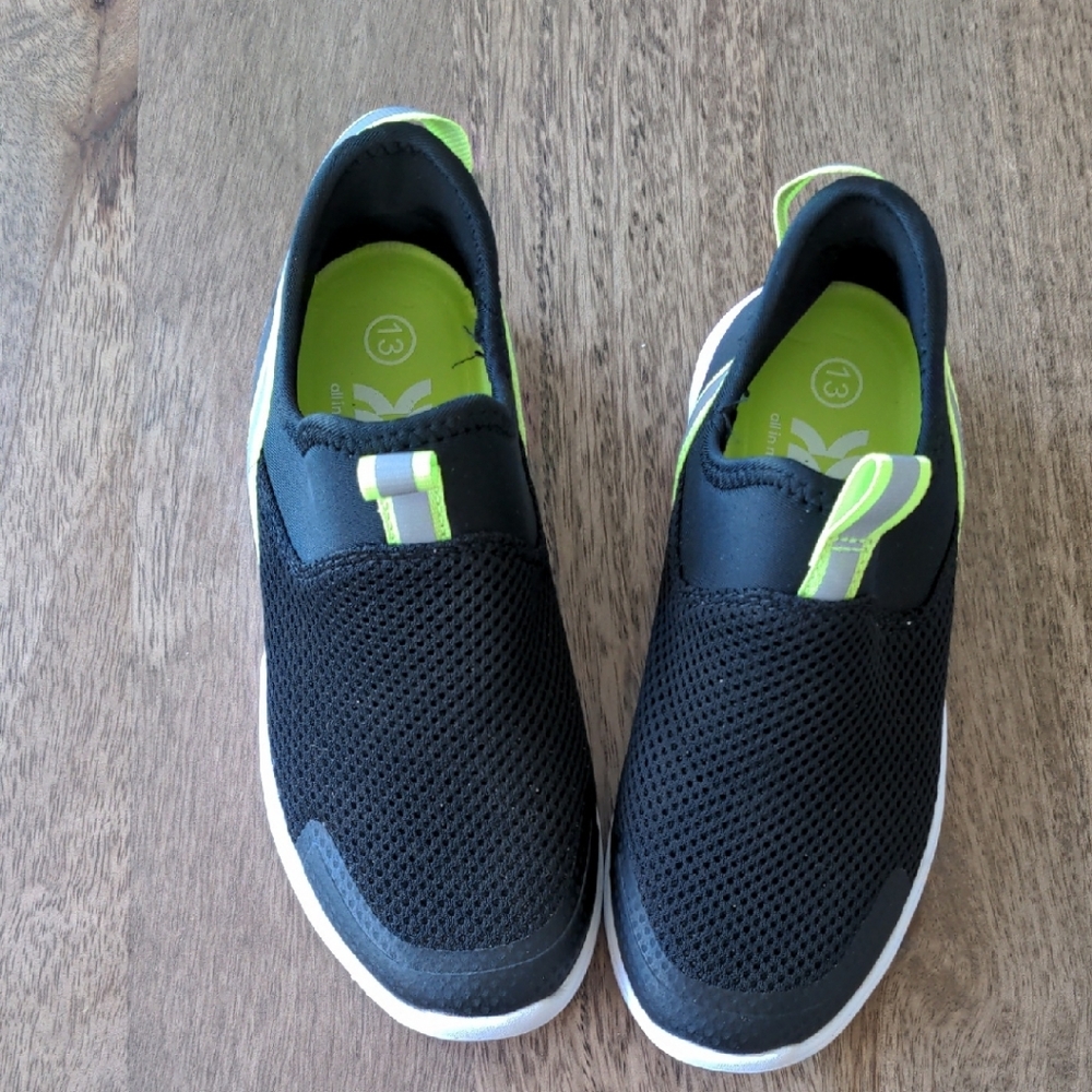 Kids Water Shoes - Black and Green
